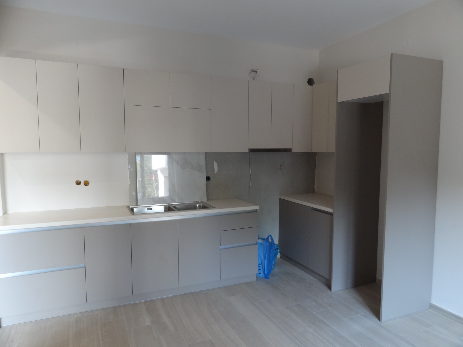 For rent, ground floor, 2 bedrooms apartment, 71 sq.m., renovated in 2024, in Ioannina, near Papandreou Avenue