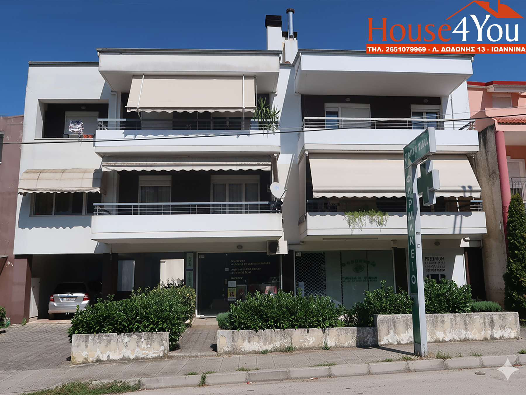Πωλείται 3αρι διαμέρισμα 2ου ορόφου 88 τ.μ. με σοφίτα 42 τ.μ. με πάρκινγκ και αποθήκη του 2006 στην Νέα Ζωή Ιωαννίνων