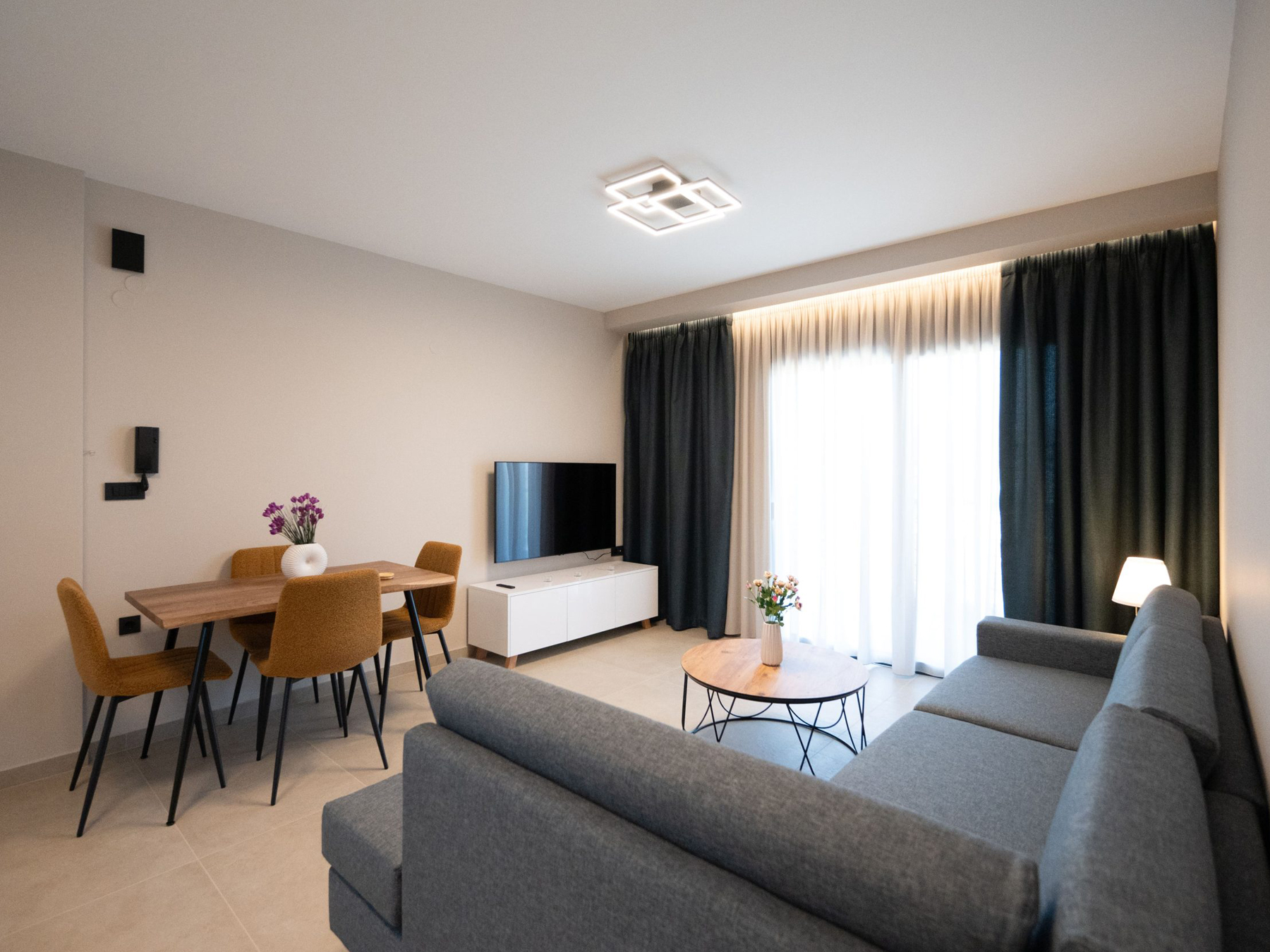 Ενοικιάζεται πλήρως επιπλωμένο all inclusive 2αρι διαμέρισμα 50 τ.μ. 2ου ορόφου στην Κιάφα στα Ιωάννινα